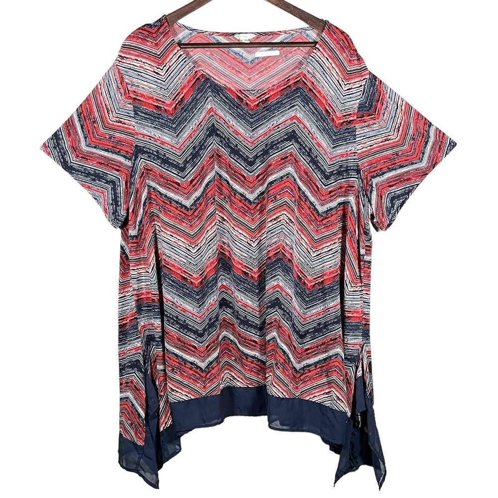 Est. 1946 Tunic Women 28W Red Navy Chevron Sharkbite Hem Excellent Short Sleeve